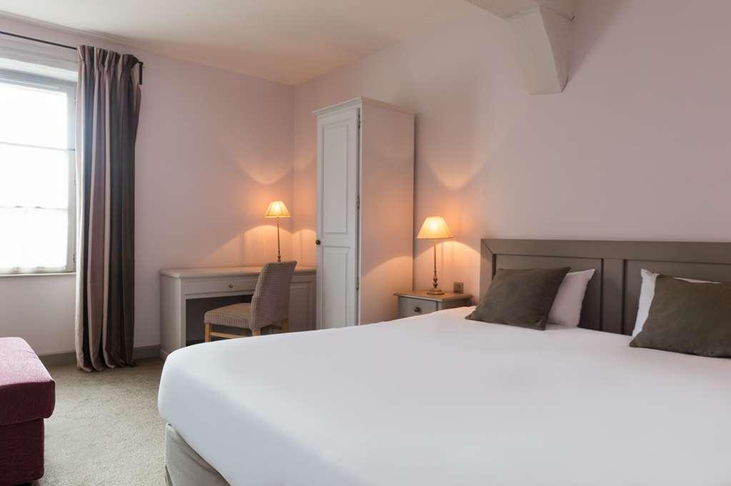 Ogaux Vieux Remparts Otel Provins Oda fotoğraf
