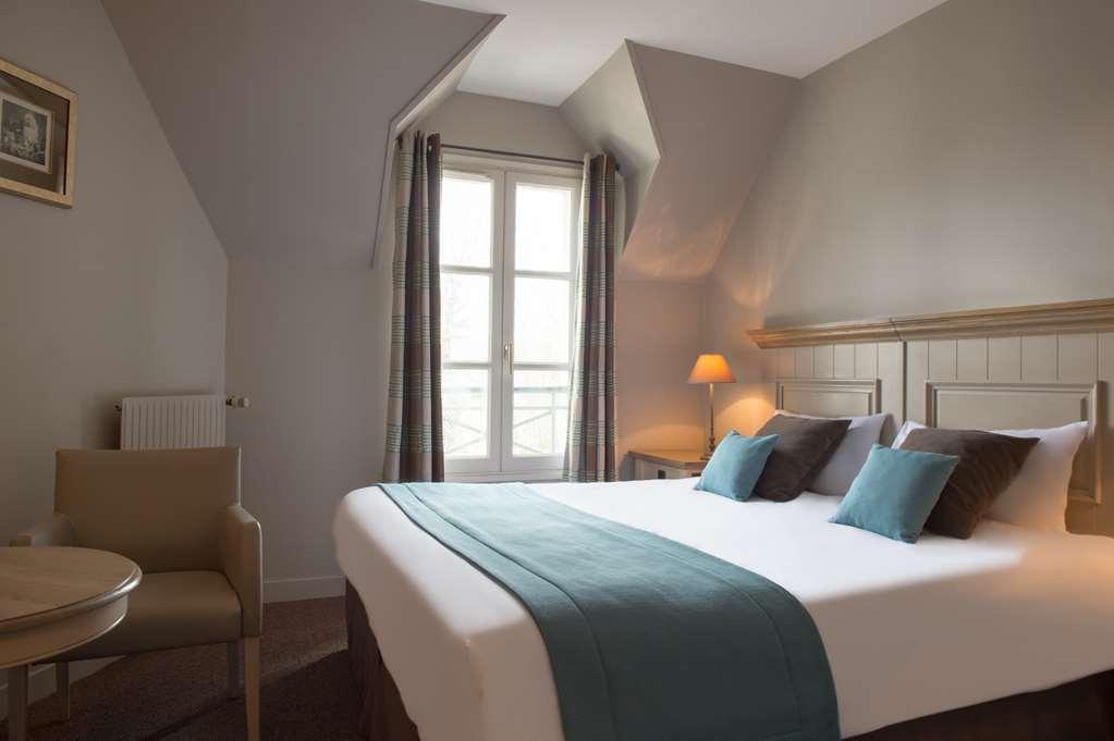 Ogaux Vieux Remparts Otel Provins Oda fotoğraf