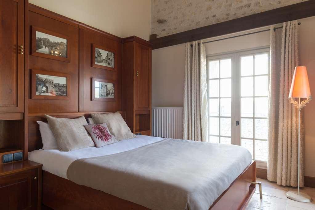 Ogaux Vieux Remparts Otel Provins Oda fotoğraf